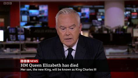 huw edwards announces death of queen